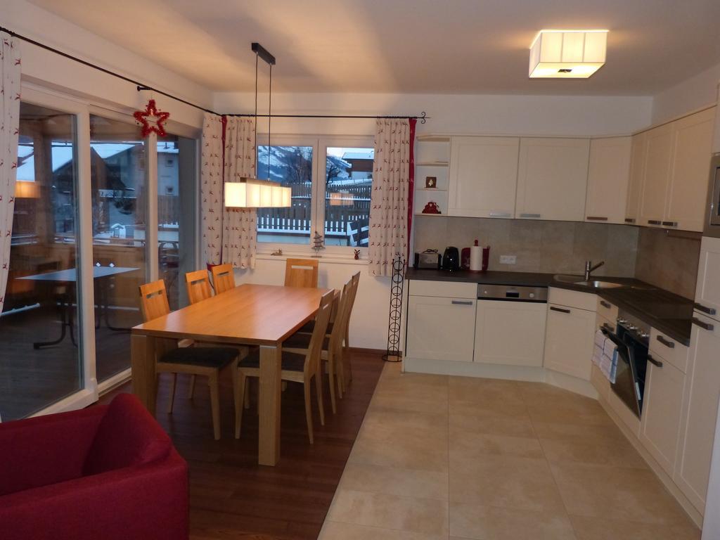 Apartman Fuerth Kaprun Zimmer foto